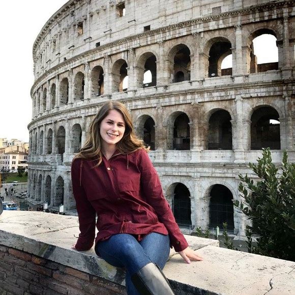 Meet your Posher, Dara - Picture 1 of 1